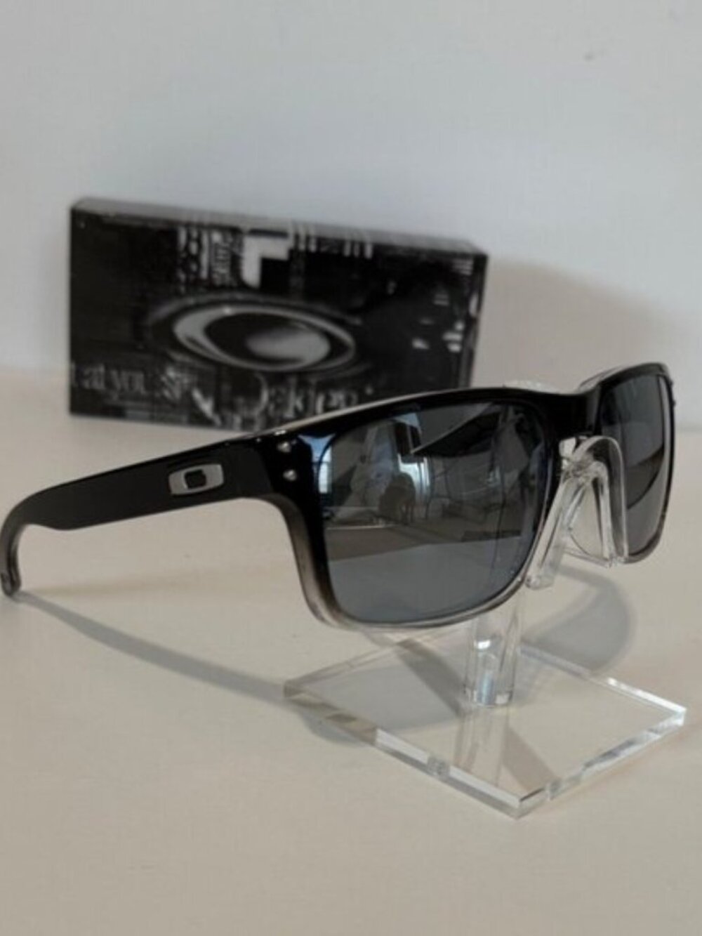 Oakley Holbrook Two Tone Polished Dark Ink Fade 9102 POLARIZED Silver - Picture 5 of 8